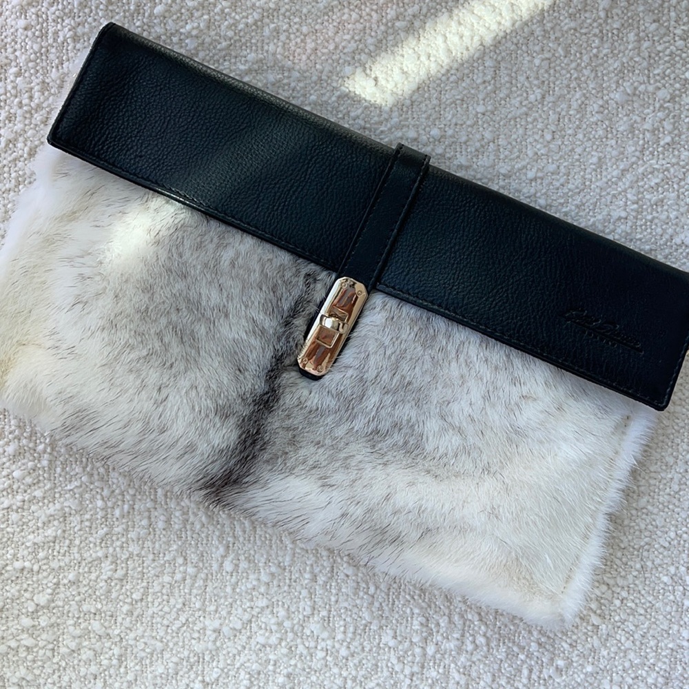 Fur Clutch